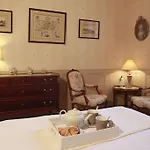 Les De Mathilde Angers