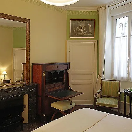 Couette-café Les De Mathilde Angers