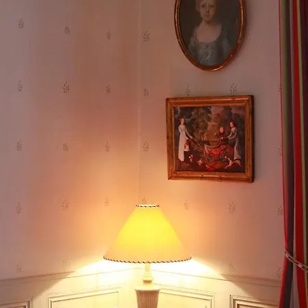 Les De Mathilde לינה וארוחת בוקר 3*