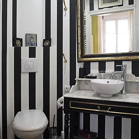 Les De Mathilde לינה וארוחת בוקר