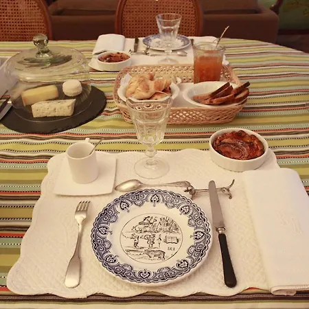 ベッド・アンド・ブレックファスト Les De Mathilde 3*