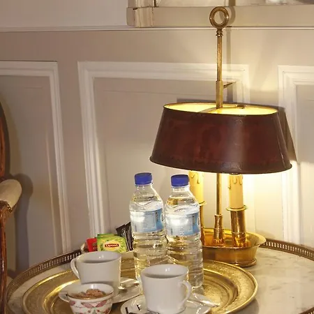 Les De Mathilde לינה וארוחת בוקר