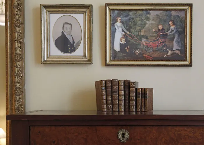 马蒂尔德尚布尔酒店