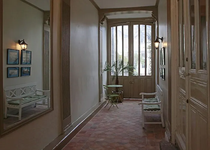 Les De Mathilde Angers